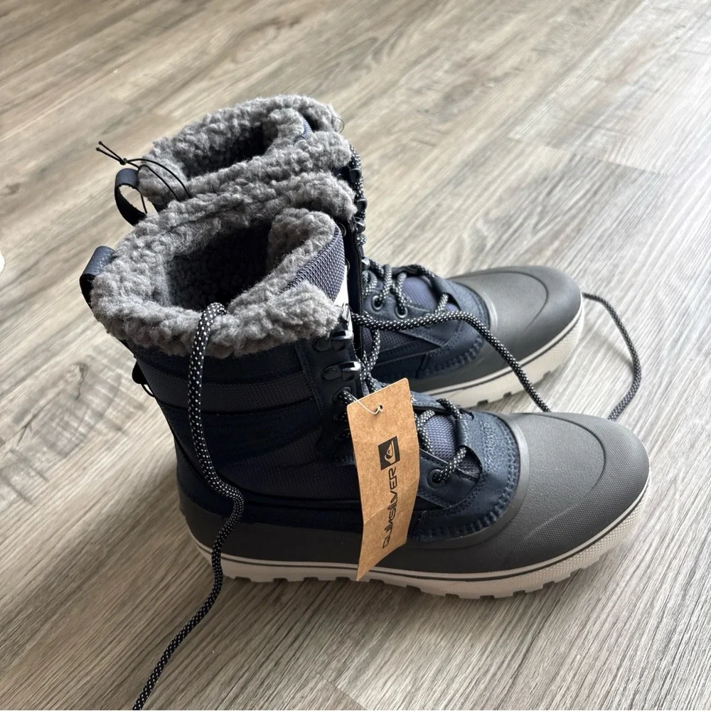 Quiksilver 3M Thinsulate Water Resistant Sub Zero Lace Up Boot NWOB